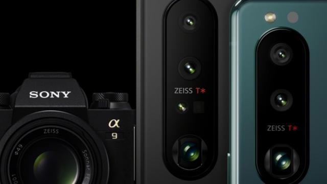 <b>Sony Xperia 1 III disponibil la precomandă în Europa, alături de Xperia 5 III; Cat costă şi când se livrează</b>Sony a făcut un obicei din a ieşi prezenta flagshipurile la început de an şi a le lansa apoi cu întârziere de câteva luni în magazine, cel puţin în Europa. Se întâmplă şi în cazul lui Sony Xperia 1 III, care tocmai a avut precomanda