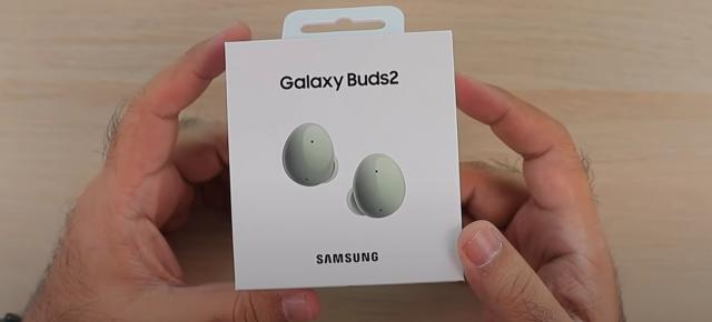 Căștile Samsung Galaxy Buds 2 primesc un unboxing video înaintea lansării; Vedem și procesul de setup