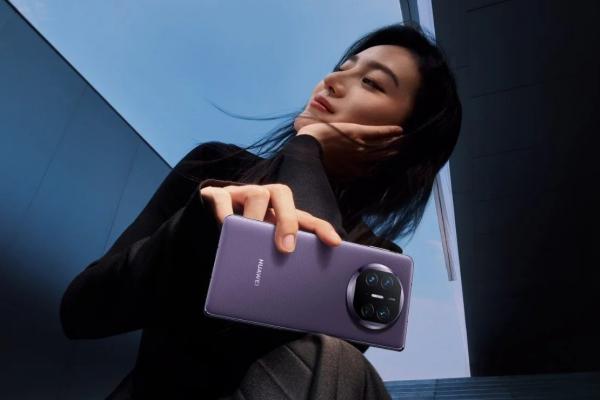 HUAWEI Mate X5 sosește pe neașteptate, pliabil cu ecran de 7.85 inch, cameră telephoto periscop și baterie mare; Are și 5G?