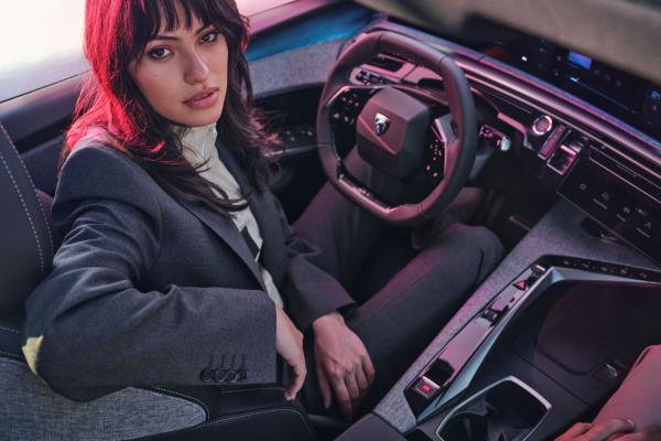 Noul Peugeot E-3008 - Fotografii oficiale