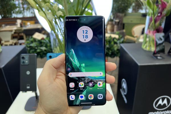 Motorola Edge 40 Neo - Fotografii Hands-on