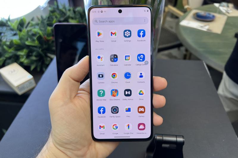 Motorola Moto G84 - Fotografii hands-on: Motorola-Moto-G84_005.jpg