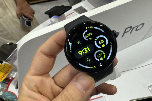 Pixel Watch 3 în România prin Vodafone; Vezi în video cum se descurcă în testele noastre de monitorizare a sănătății
