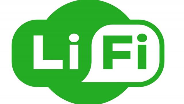 <b>Ştiaţi că: Ce este Li-Fi, conexiunea de 100 de ori mai rapidă decât Wi-Fi?</b>2030 începe să nu mai pară aşa departe şi nici ideea unui 6G de zeci de Gbps, poate chiar sute. Între timp avem şi o revoluţie la nivel de conexiuni wireless clasice, iar de la Wi-Fi am putea trece la... Li-Fi. Vine de la "Light Fidelity"