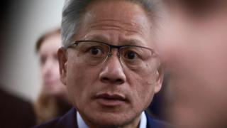 Companiile tech din China continuă să investească în dezvoltarea de cipuri locale, chiar dacă accesul la tehnologia Nvidia începe să se relaxeze după vizita lui Trump la Beijing