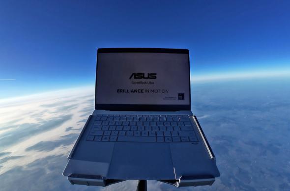 ASUS ExpertBook Ultra - Experiment inedit la înălțime: download - 2026-05-12T142747.357.jpg