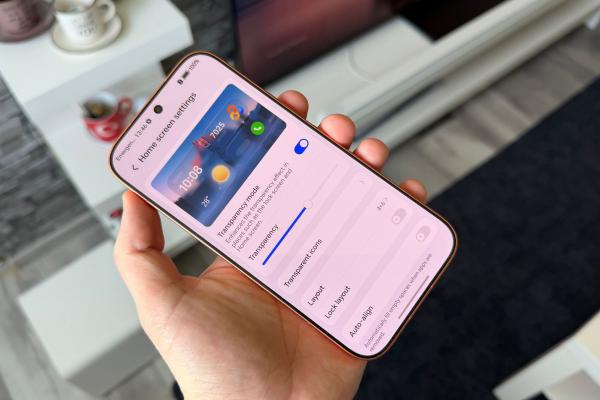 Honor 600: Software cu MagicOS 10 în prim plan, buton AI, generare de video evoluată