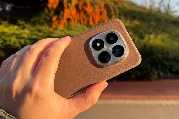 Redmi Note 15 Pro+ 5G review detaliat în limba română (evaluare Mobilissimo)