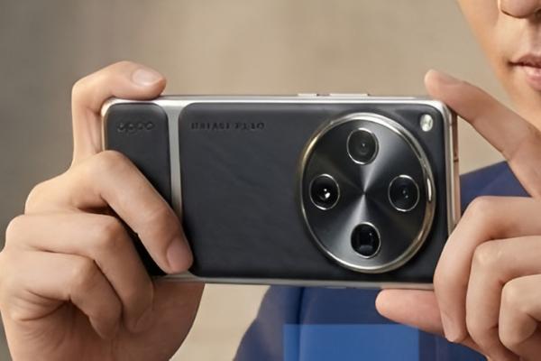 OPPO Find X9 Ultra seamănă cu un aparat foto clasic; Imagini generate de AI scot în evidența spatele masiv al telefonului