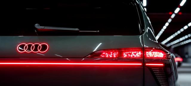 Audi Q9 aduce stopuri OLED curbate în premieră mondială, cu sticlă de doar 0,1 mm