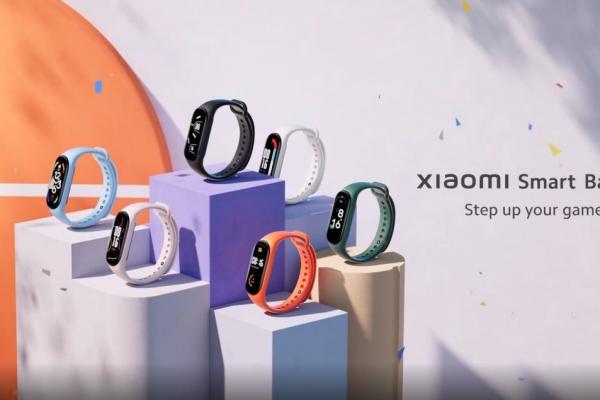 Xiaomi Smart Band 7 debutează la nivel global, brățară fitness cu ecran mai mare și tracking automat SpO2