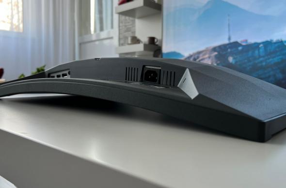 Philips Evnia 5000 (27M2C5200) - Unboxing: Philips-Evnia-5000-013.jpg