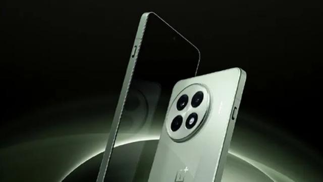 <b>OnePlus Ace 5 / 13R apare în imagini și câteva dotări sunt dezvăluite</b>OnePlus 13 este cu siguranță unul dintre cele mai așteptate flagship-uri din Europa. A debutat deja în China și surprinde prin dotări de top, în frunte cu un procesor Snapdragon 8 Elite de la Qualcomm. Următoarea lansare importantă pare a fi OnePlus Ace 5