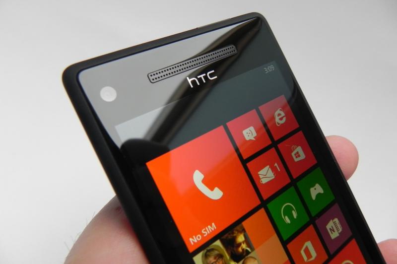 HTC Windows Phone 8X - Galerie foto Mobilissimo.ro: HTC-8X-Galerie-foto-Mobilissimo.ro_025.jpg